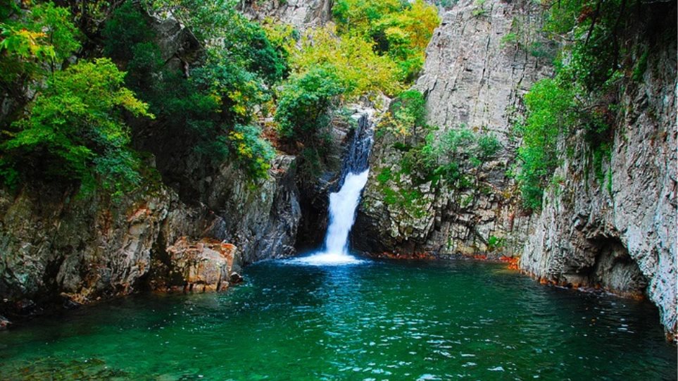 Gria (meaning old woman) Vathra